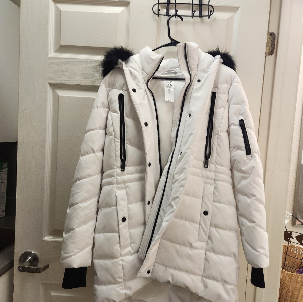 Jacket - Picture 3 of 4
